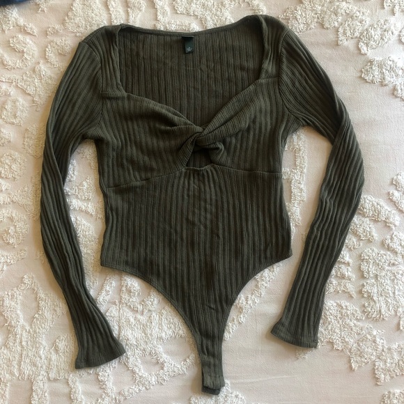 perfect twist bust thong bodysuit - Picture 1 of 4